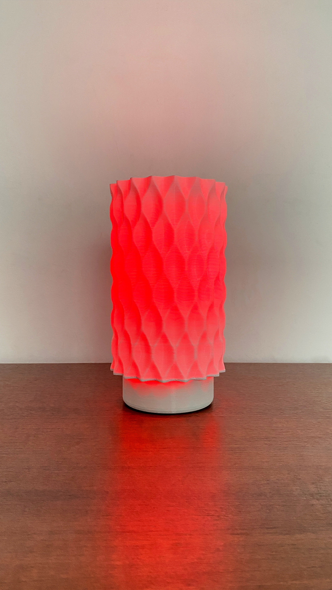 Wavy Table Lamp