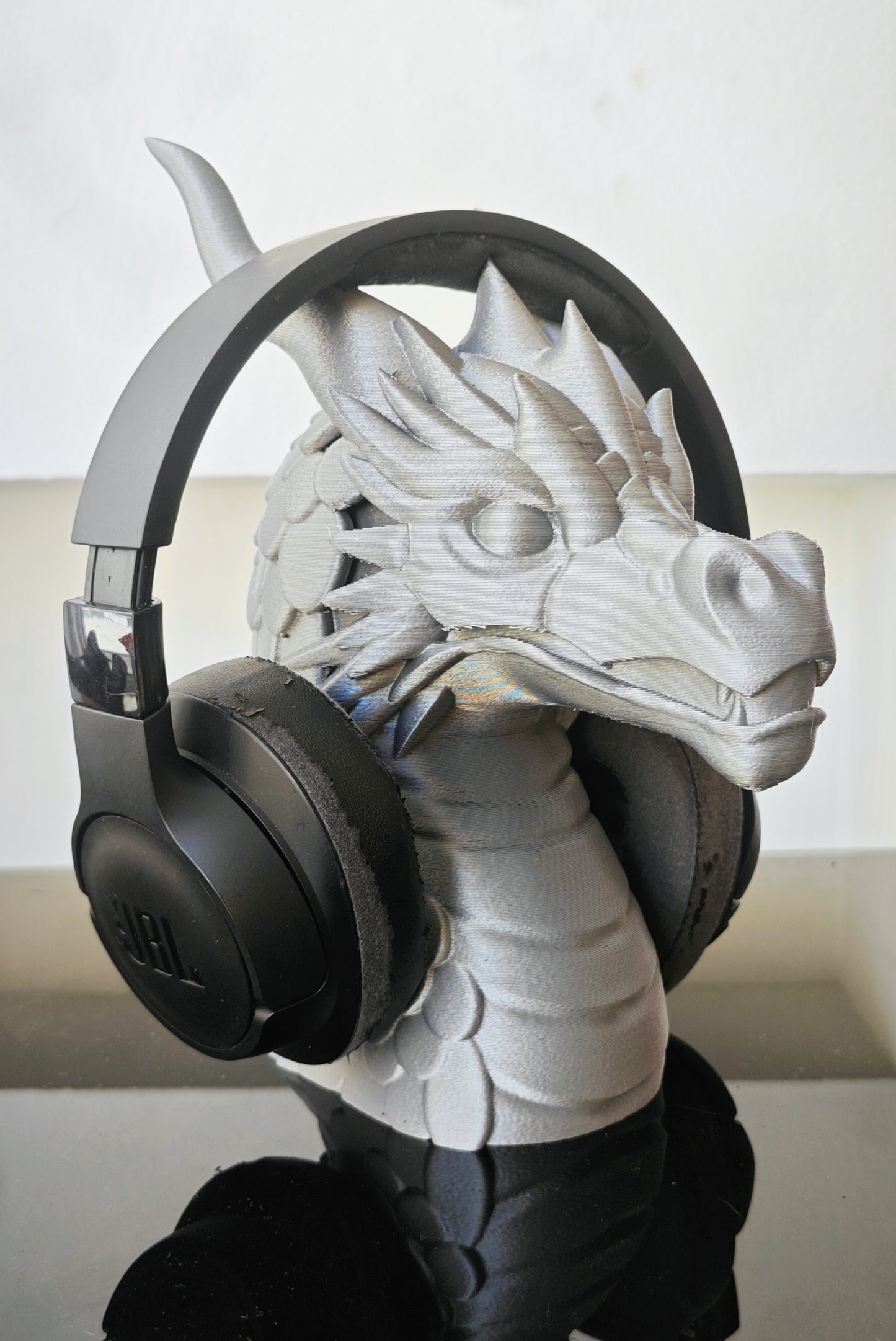 Dragon Headphone Holder